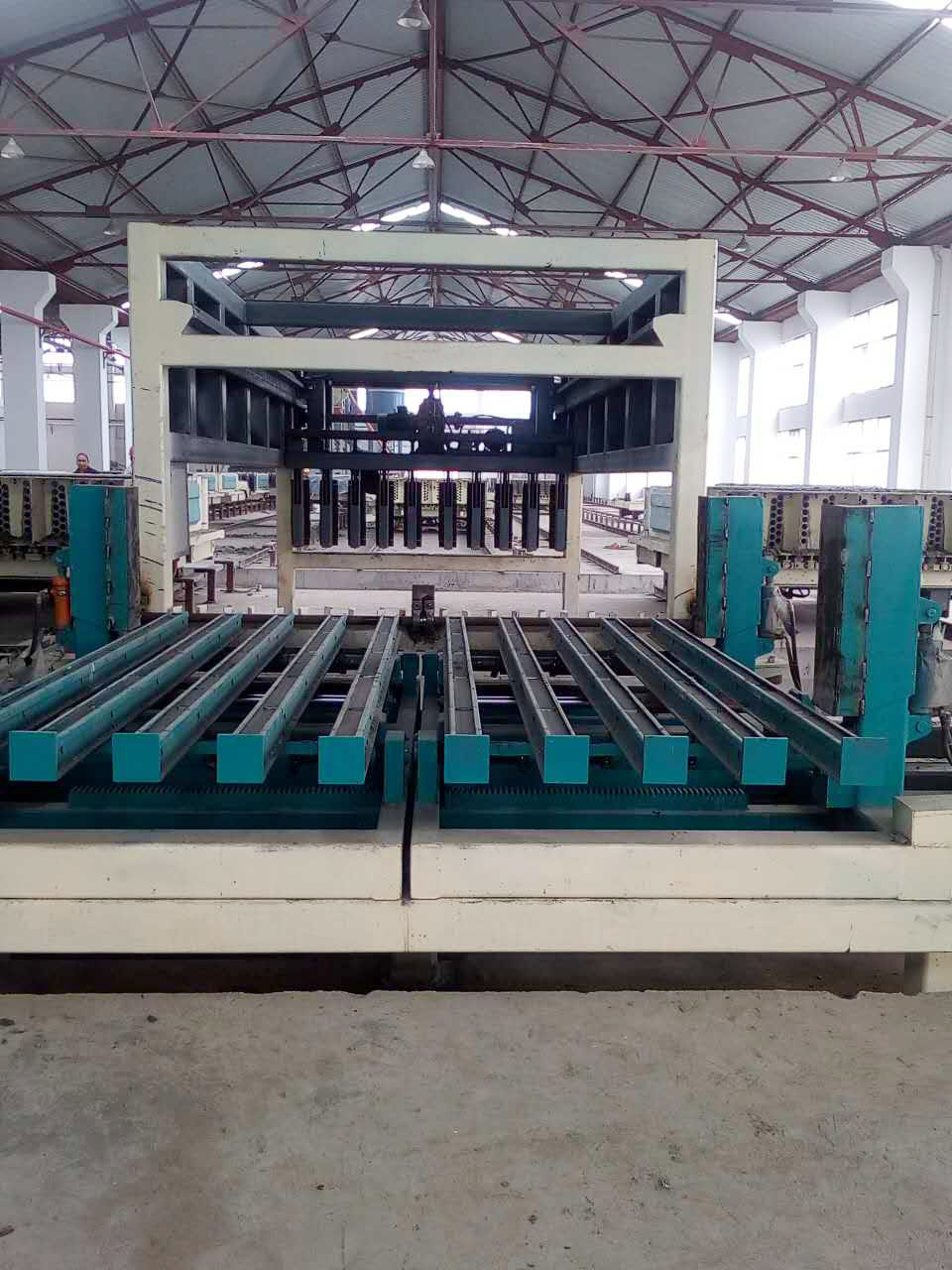 ����C���a��